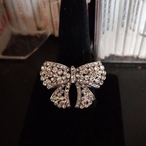 Bow-Tie Costume Ring Jewelry.